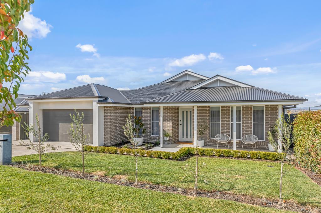 64 Hamilton St, Eglinton, NSW 2795