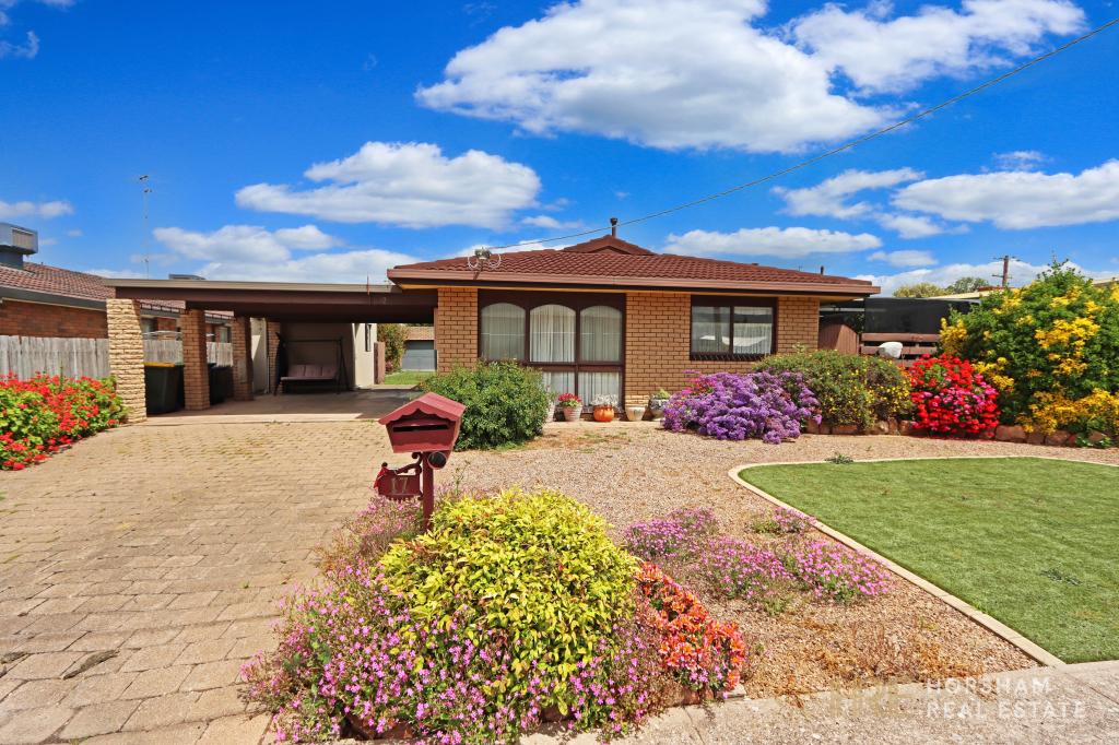 17 SCHWARZ AVE, HORSHAM, VIC 3400