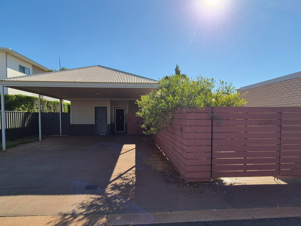 39 THARNDA RD, BAYNTON, WA 6714