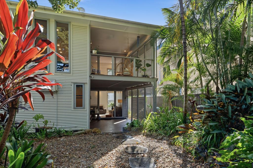 9 Blake St, Wooloowin, QLD 4030