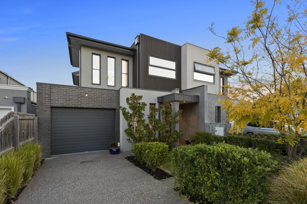 16b Evesham Rd, Cheltenham, VIC 3192