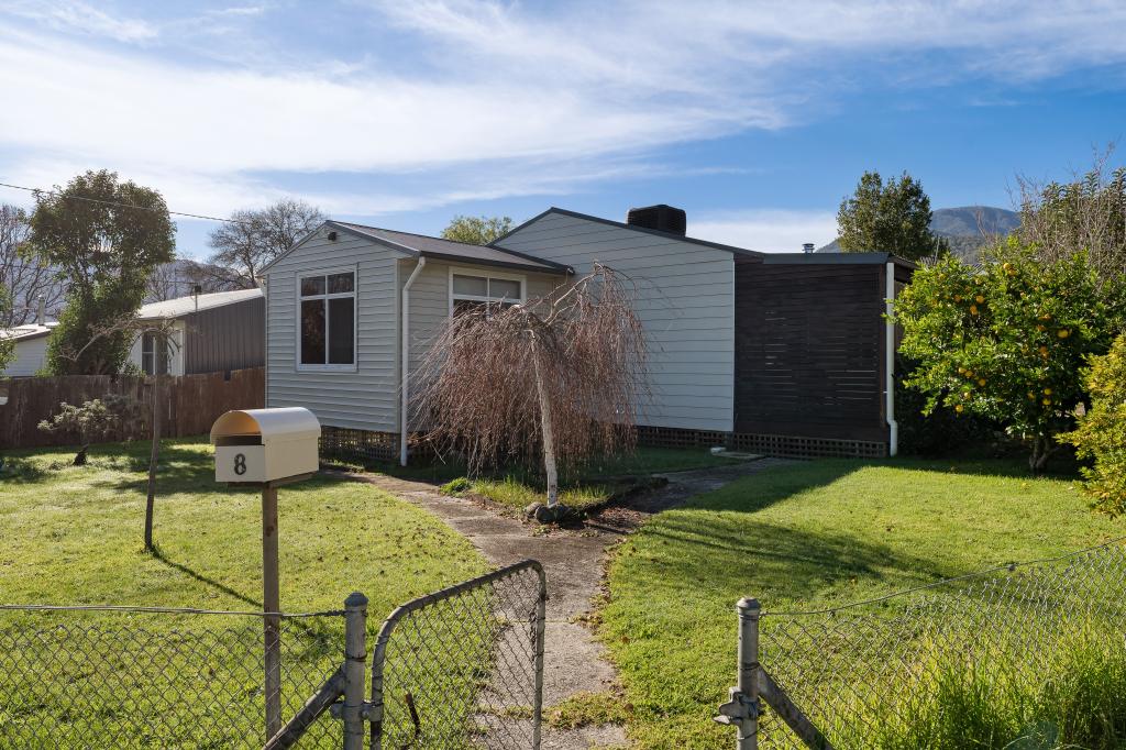 8 Wallace St, Mount Beauty, VIC 3699