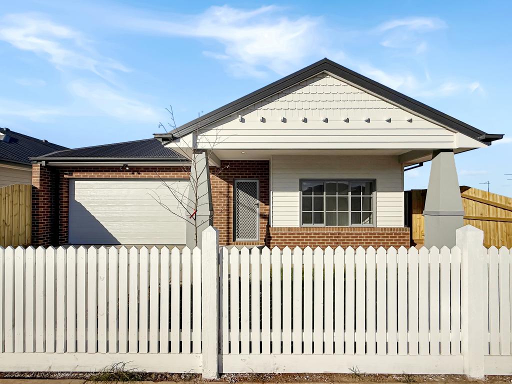 6 WATCHUPGA ST, EYNESBURY, VIC 3338
