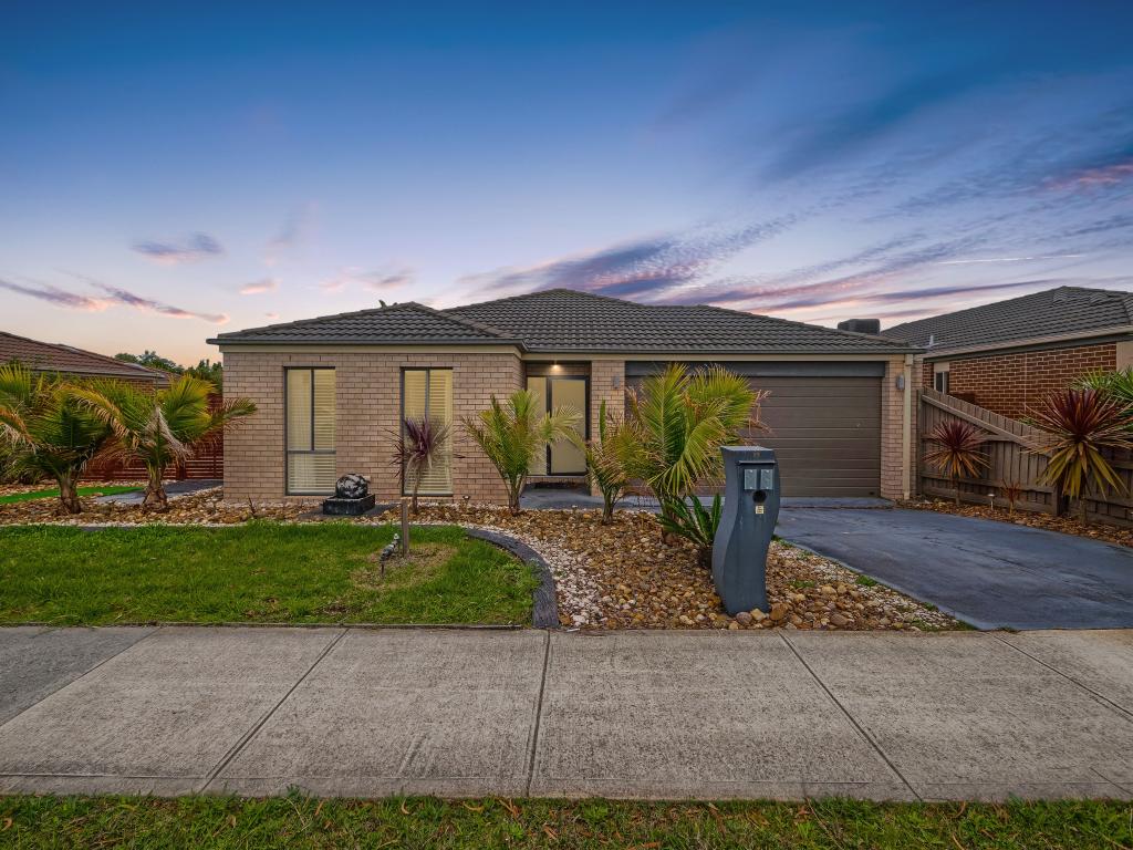 88 Calais Cct, Cranbourne West, VIC 3977