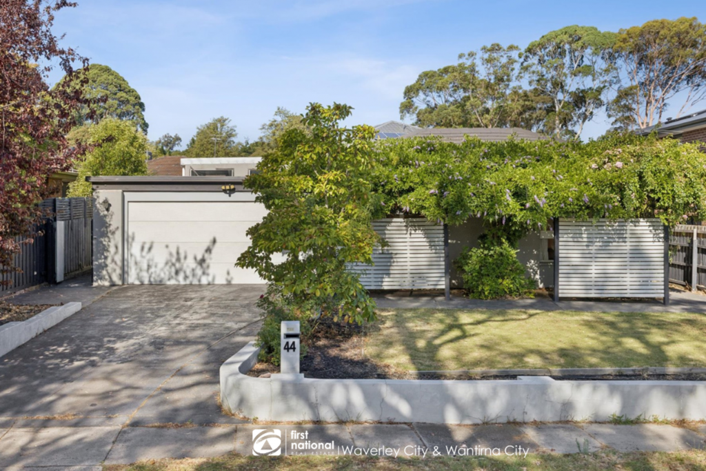 44 Threadbow Cres, Wheelers Hill, VIC 3150