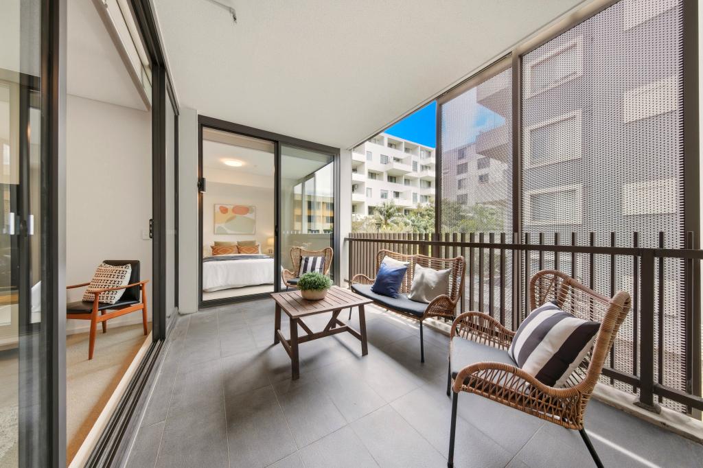 8122/19 Amalfi Dr, Wentworth Point, NSW 2127