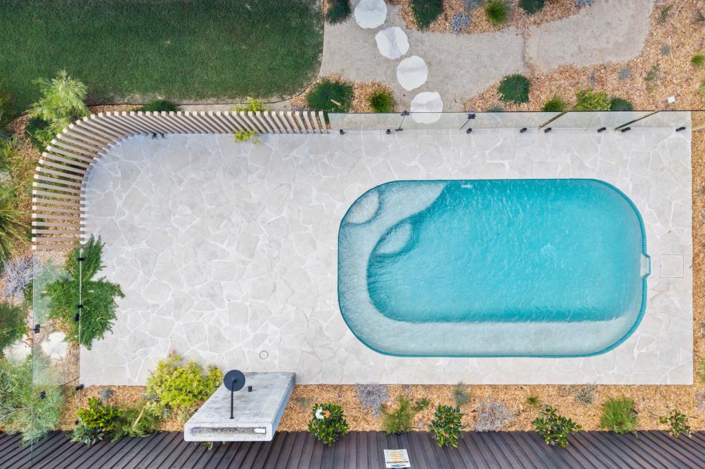 28 HEADSAIL DR, TRINITY BEACH, QLD 4879