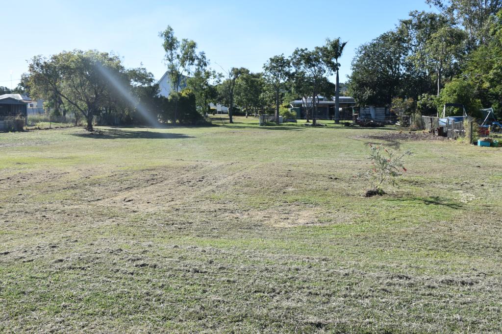 32 Leslie St, Thangool, QLD 4716