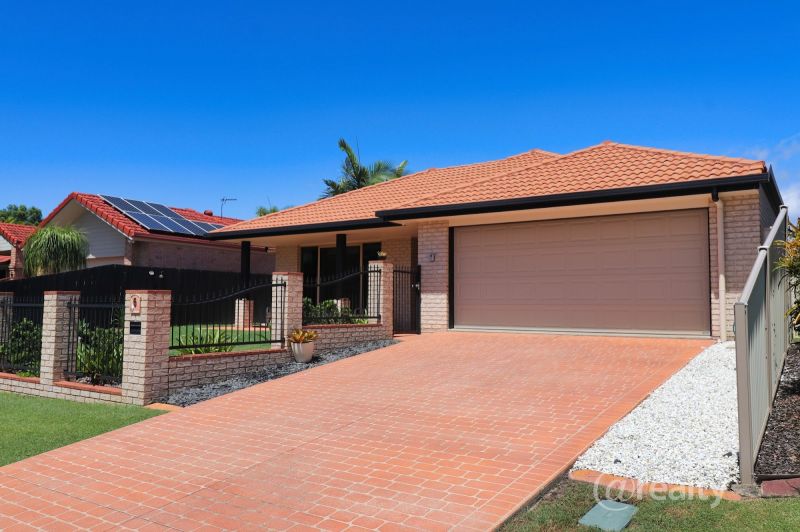 6 Lander St, Pelican Waters, QLD 4551