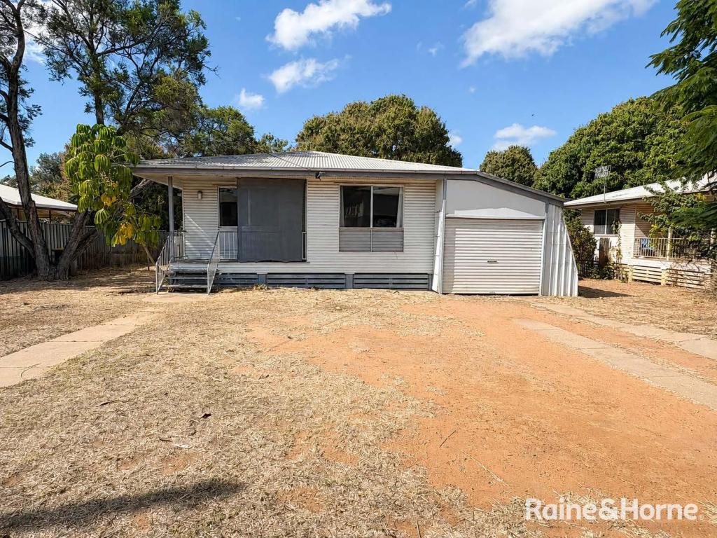10 Connor Dr, Moranbah, QLD 4744