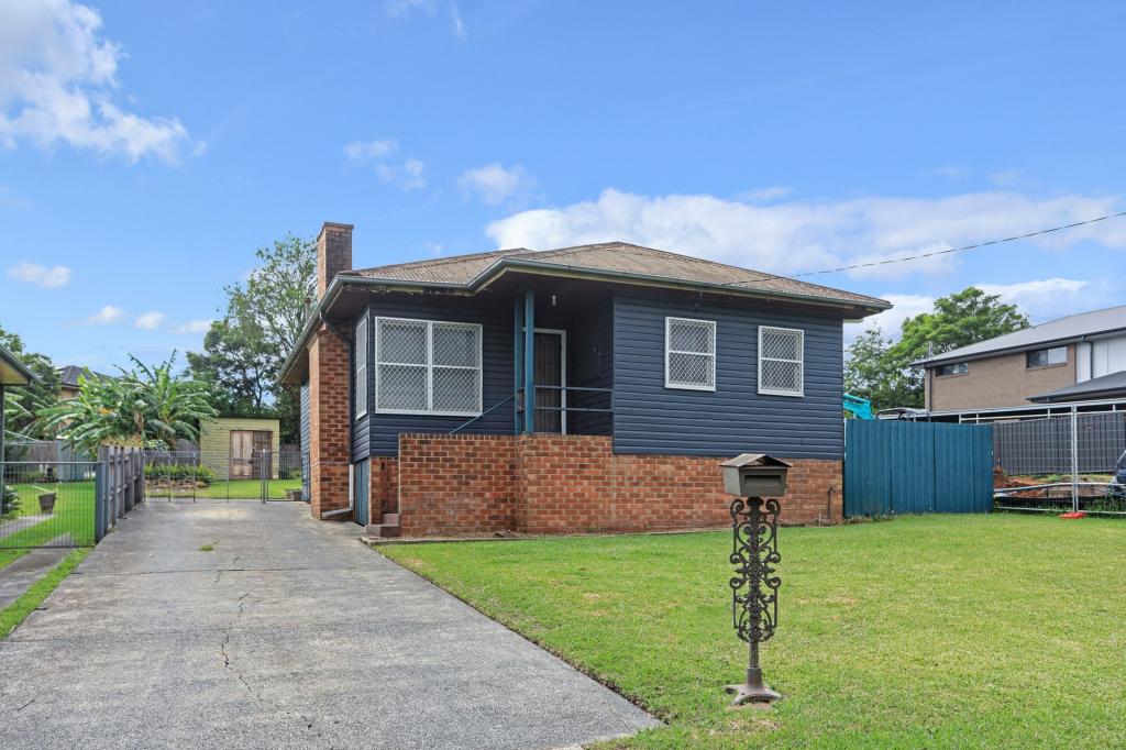 368 Gladstone Ave, Mount Saint Thomas, NSW 2500
