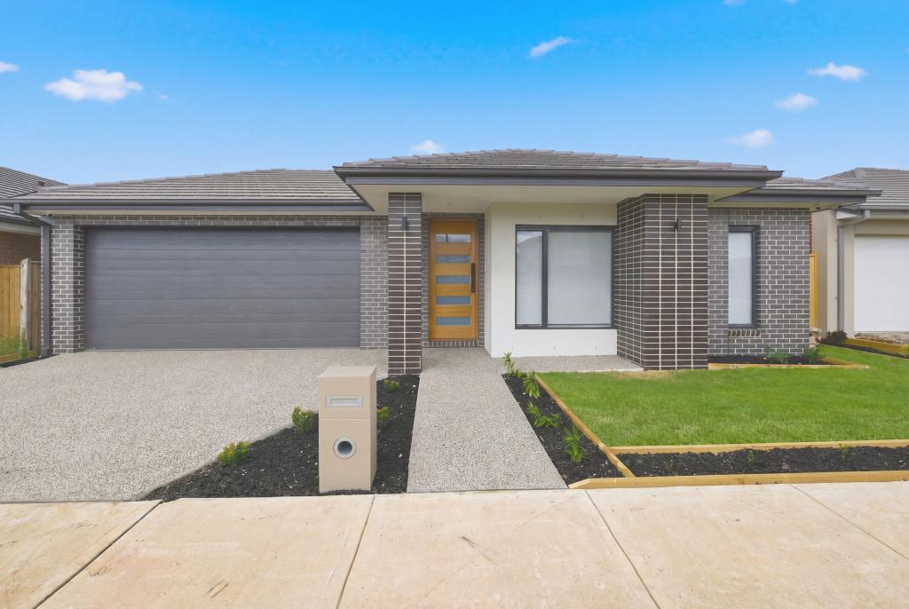 16 Macara St, Sunbury, VIC 3429