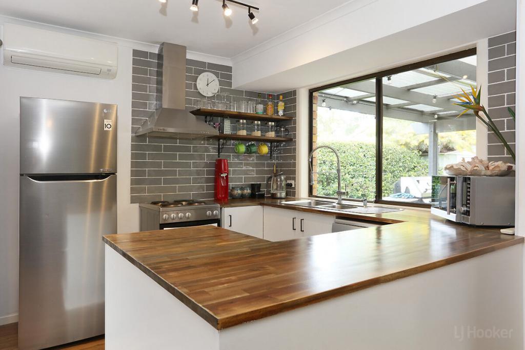 2/10 SANCTUARY CT, COOMBABAH, QLD 4216