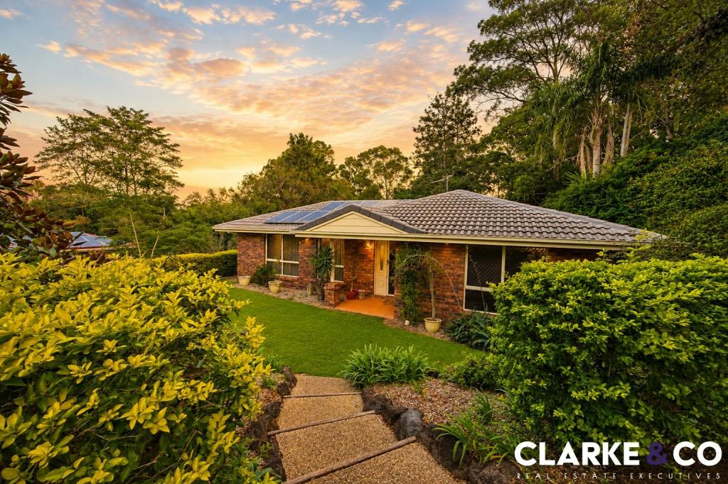 4 KNOWLES PL, GLASS HOUSE MOUNTAINS, QLD 4518