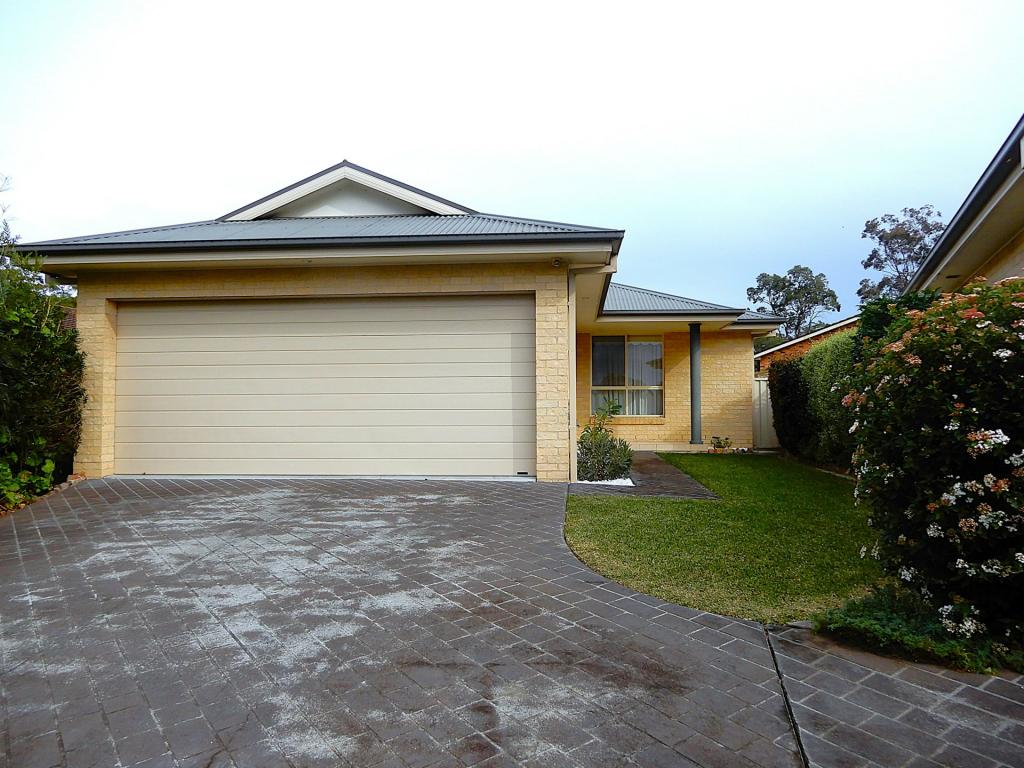 69 Lyndhurst Dr, Bomaderry, NSW 2541