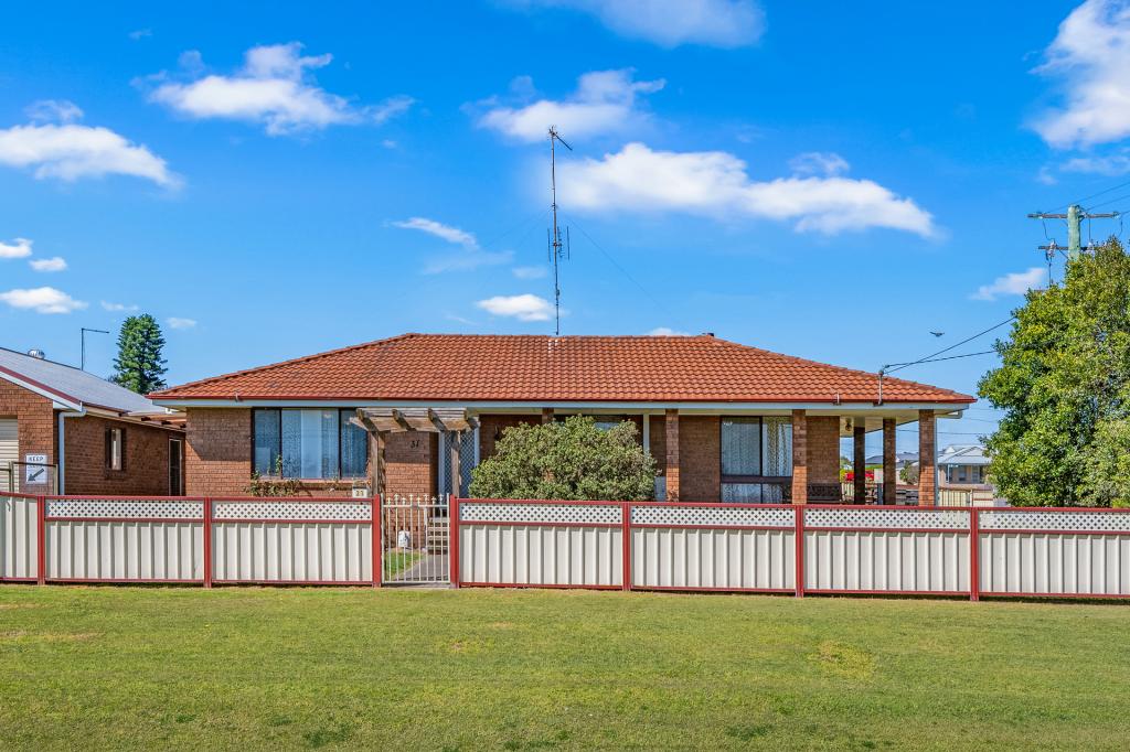 31 Hunter St, Greta, NSW 2334