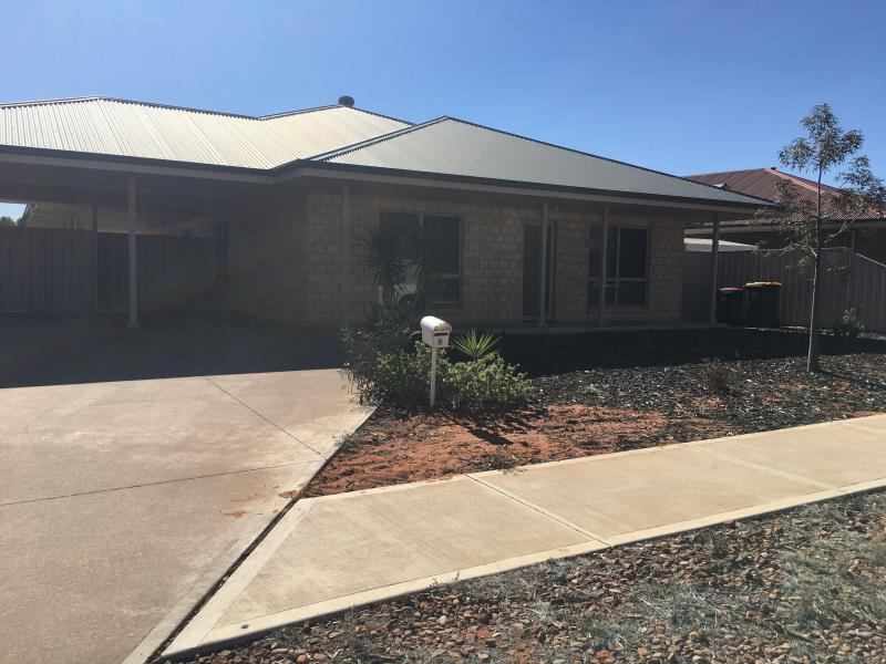 9 Swainsona St, Roxby Downs, SA 5725