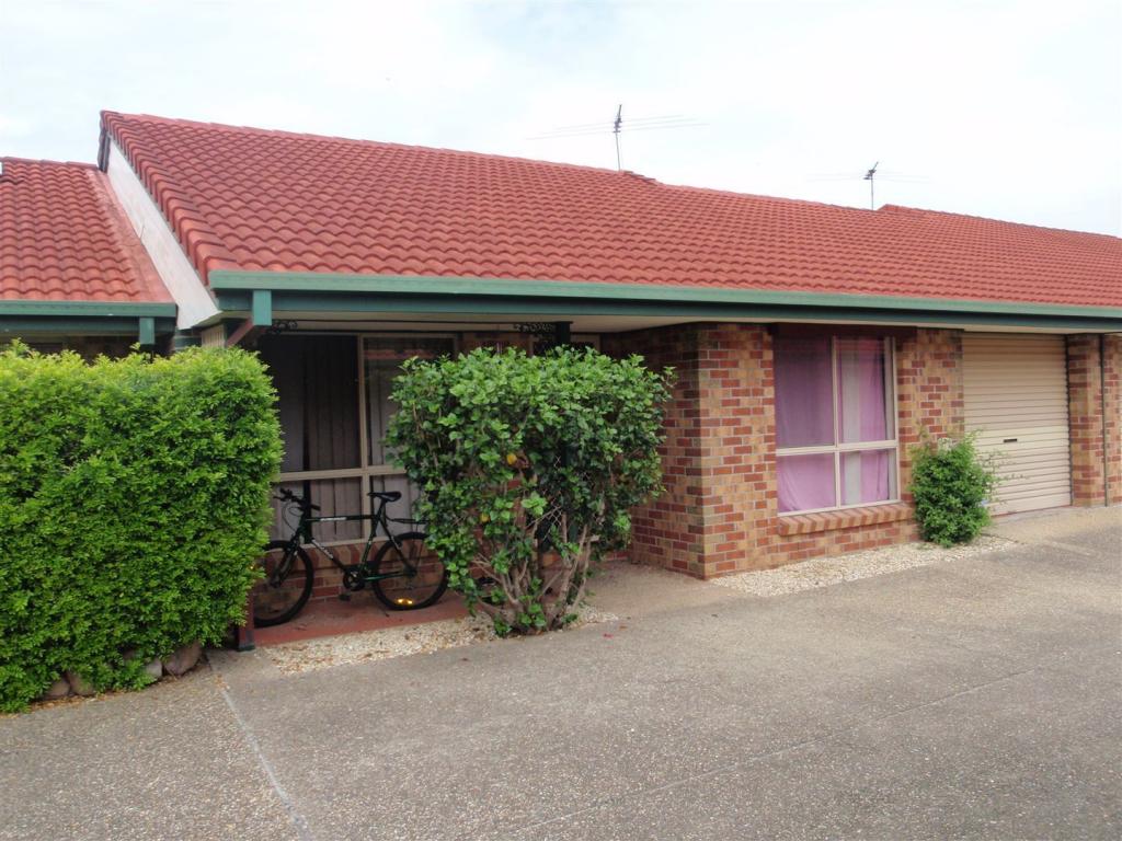2/3 Rosegum Pl, Redbank Plains, QLD 4301