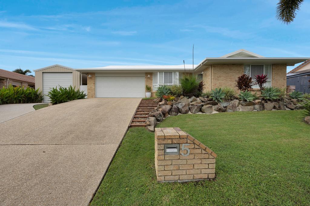 5 Sir Griffith Way, Rural View, QLD 4740