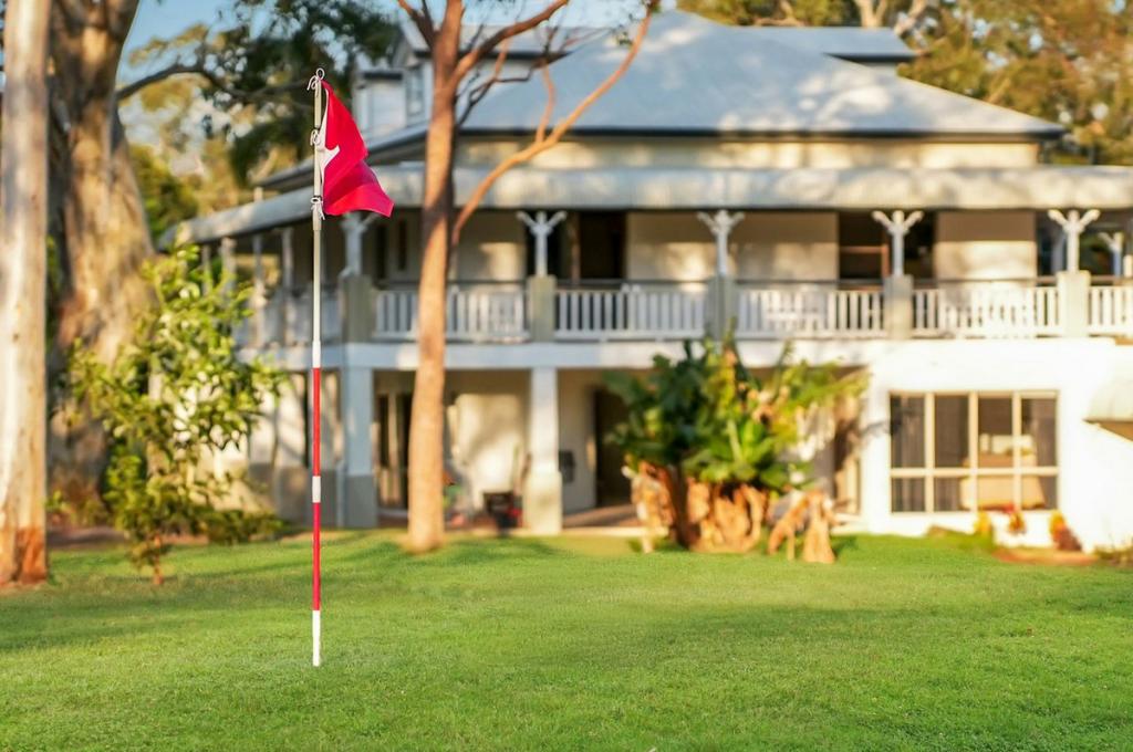 300 Teviot Rd, Carbrook, QLD 4130