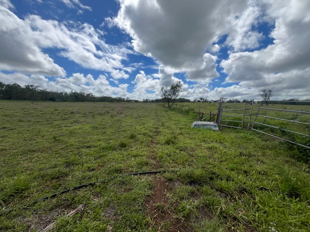  Flaggy Creek Rd, Westwood, QLD 4702