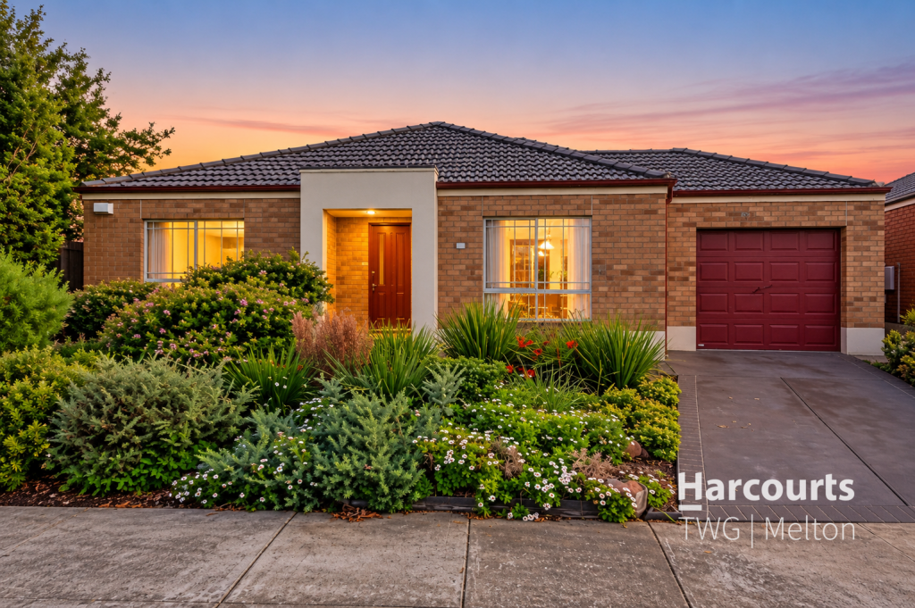 57 CAITLYN DR, HARKNESS, VIC 3337