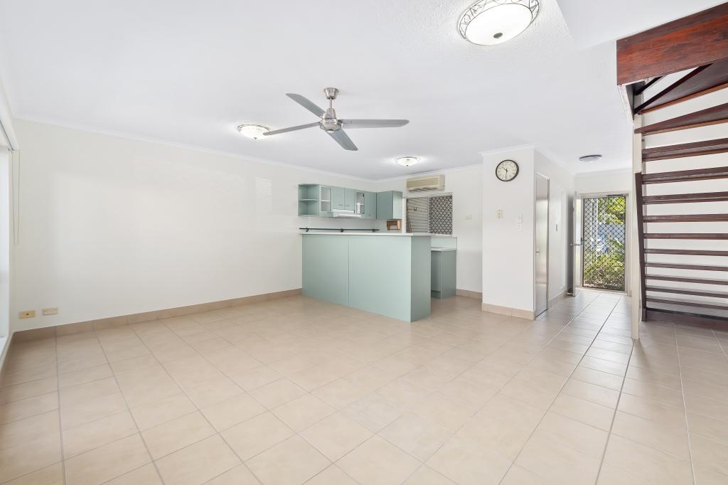 7/5 Charlotte Cl, Woree, QLD 4868