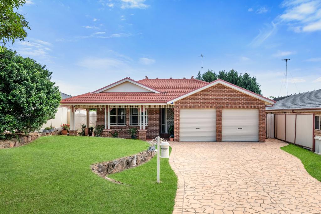 33 CEDAR WATTLE PL, NARELLAN VALE, NSW 2567