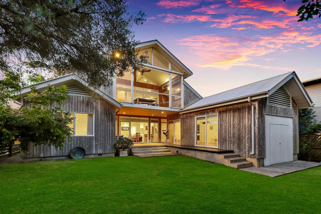 4 Elgata Ave, North Avoca, NSW 2260