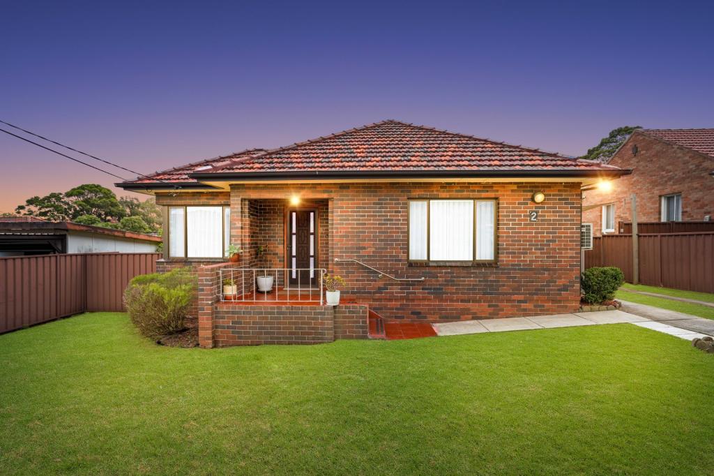 2 Nicoll St, Roselands, NSW 2196