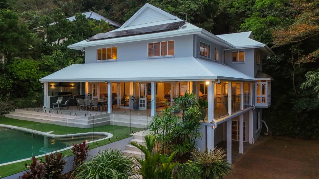 118 Nolan St, Whitfield, QLD 4870