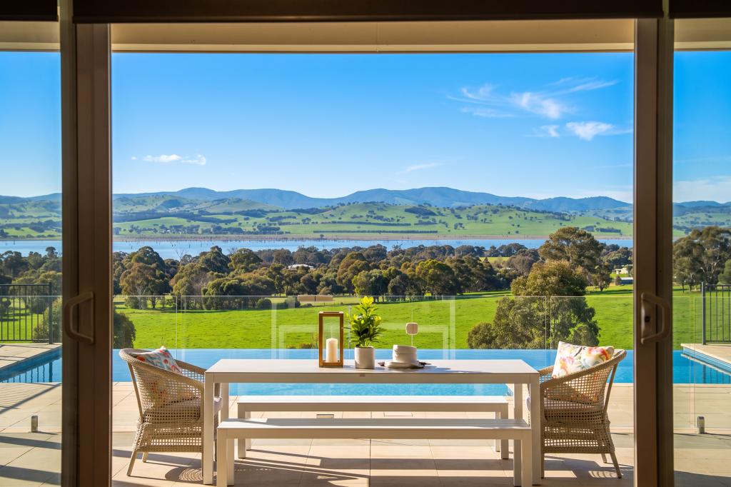 57 Eagle Rise Rd, Table Top, NSW 2640