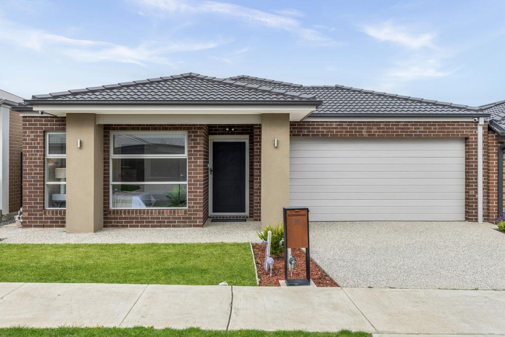 15 COMPANION ST, MOUNT DUNEED, VIC 3217