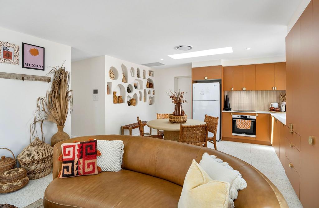 1&2/14 Balyata St, Warana, QLD 4575