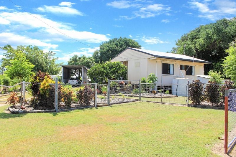 6 Koppe Pl, Nome, QLD 4816