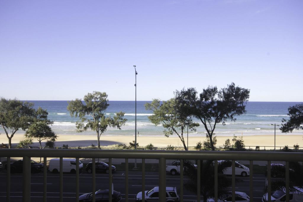 4C/80 THE ESPLANADE, SURFERS PARADISE, QLD 4217