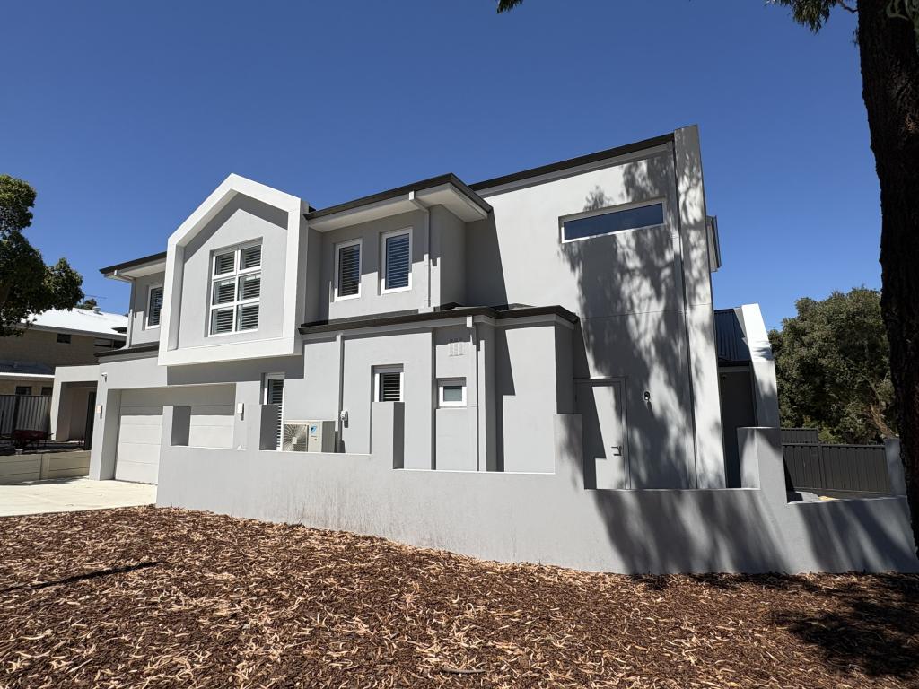 19b Roberta St, Jolimont, WA 6014