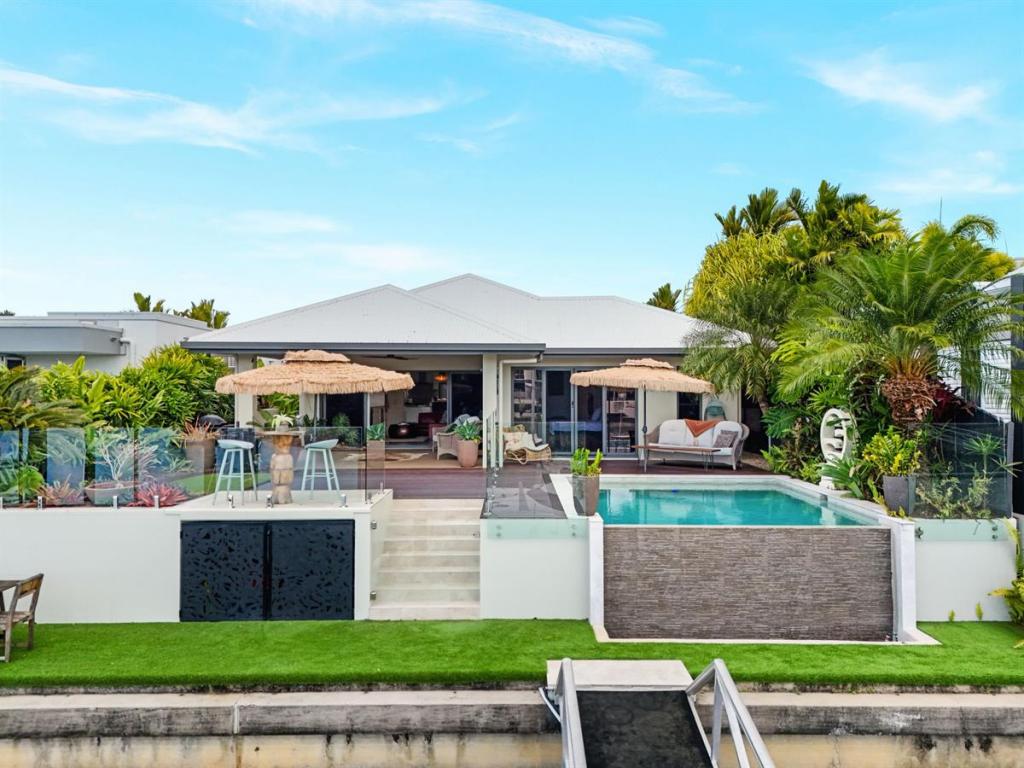 119 HARBOUR DR, TRINITY PARK, QLD 4879