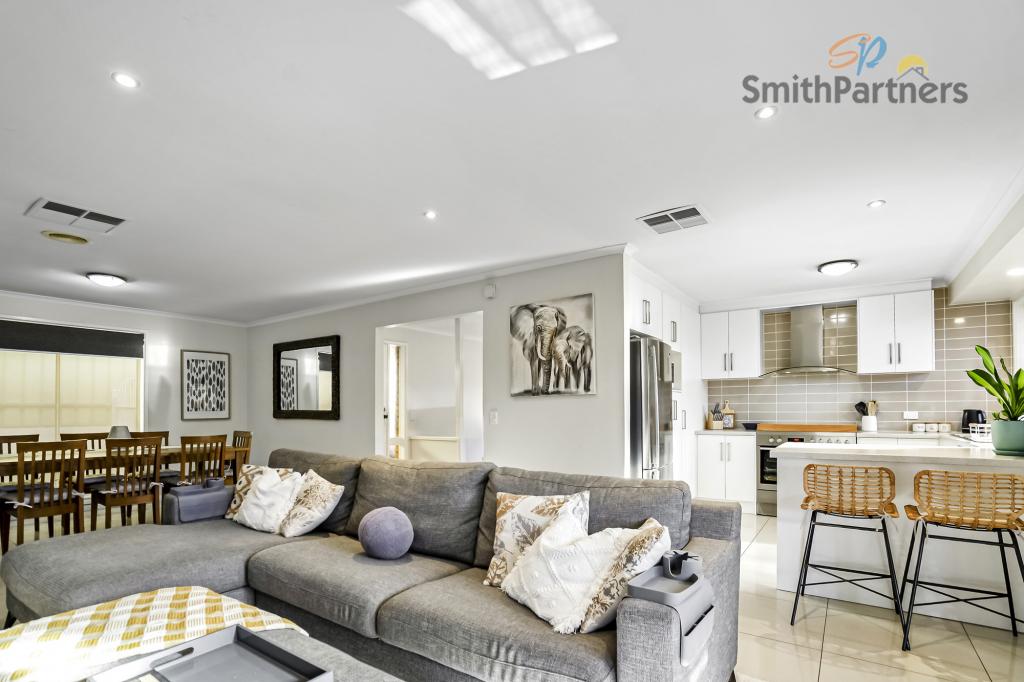 6 Lake Magenta Ct, Greenwith, SA 5125