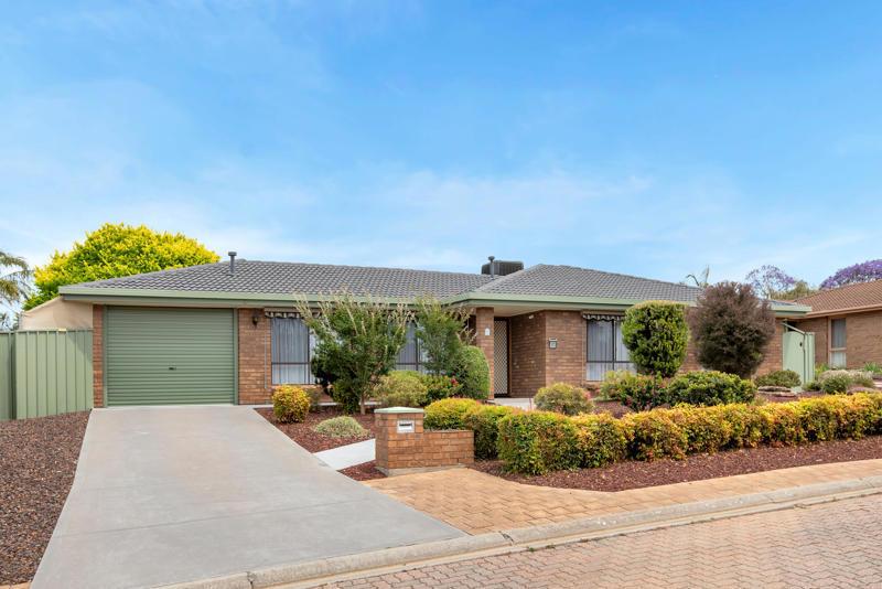 27 Neuville Ct, Wynn Vale, SA 5127