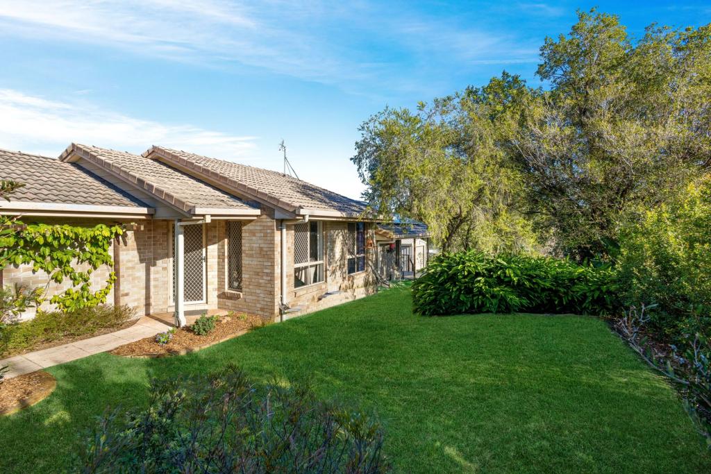 1 Hillcrest Ave, Nambour, QLD 4560