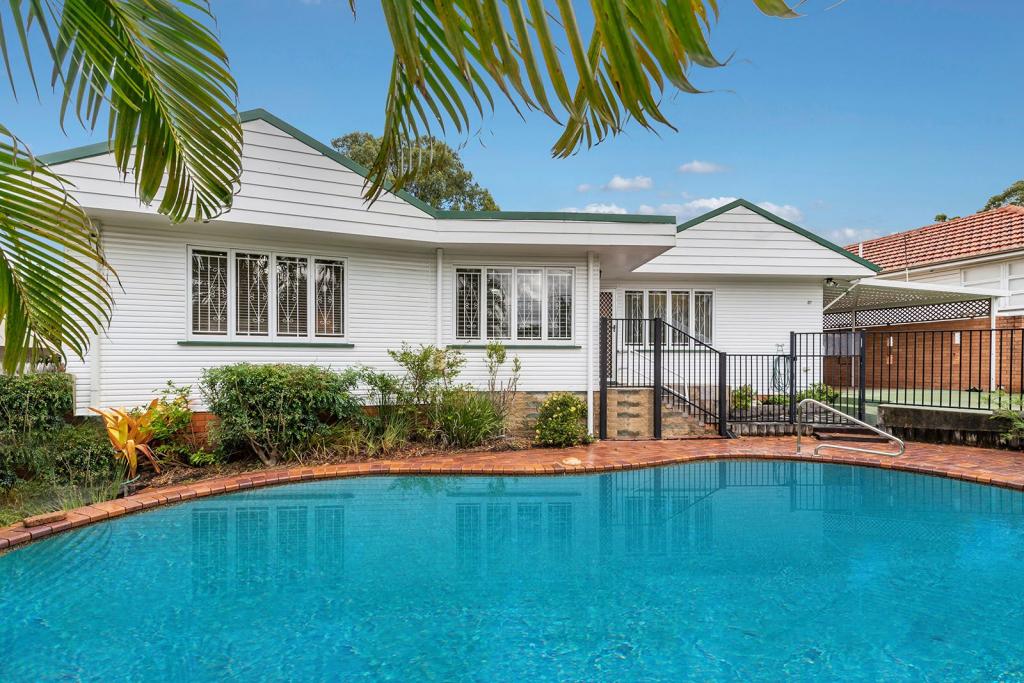 37 ALMAY ST, KENMORE, QLD 4069