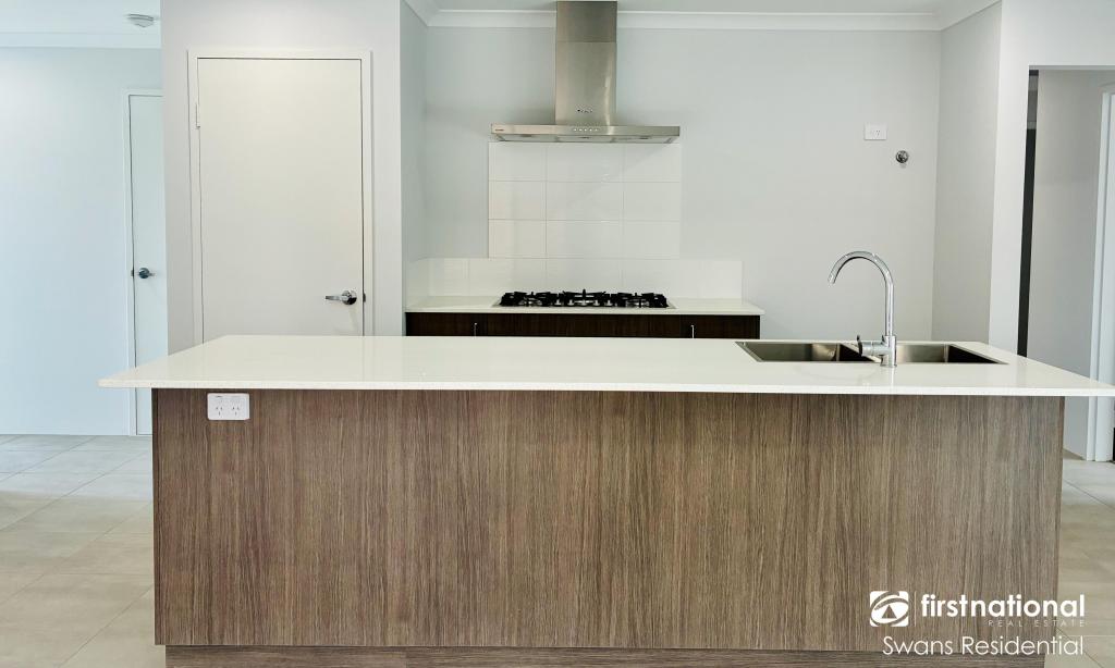 4 Trinity Rd, Henley Brook, WA 6055