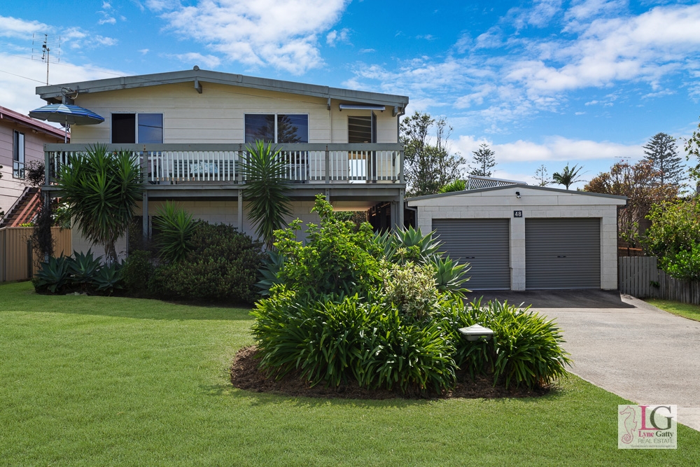 48 Beach St, Tuross Head, NSW 2537