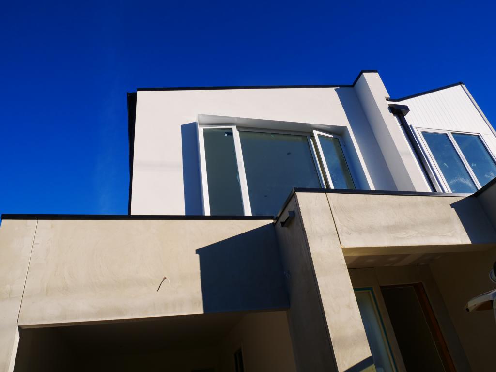 18F MCCULLOCH AVE, SEAFORD, VIC 3198