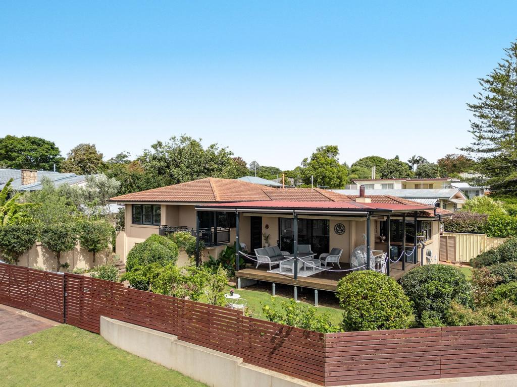 28 Loch St, Centenary Heights, QLD 4350