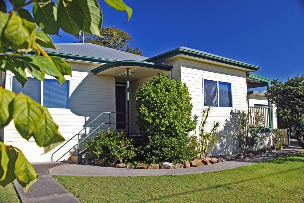 16 Boomerang St, Taree, NSW 2430