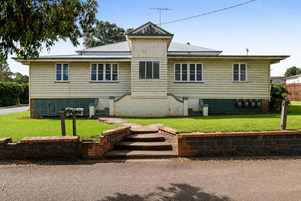 135 BRIDGE ST, NORTH TOOWOOMBA, QLD 4350
