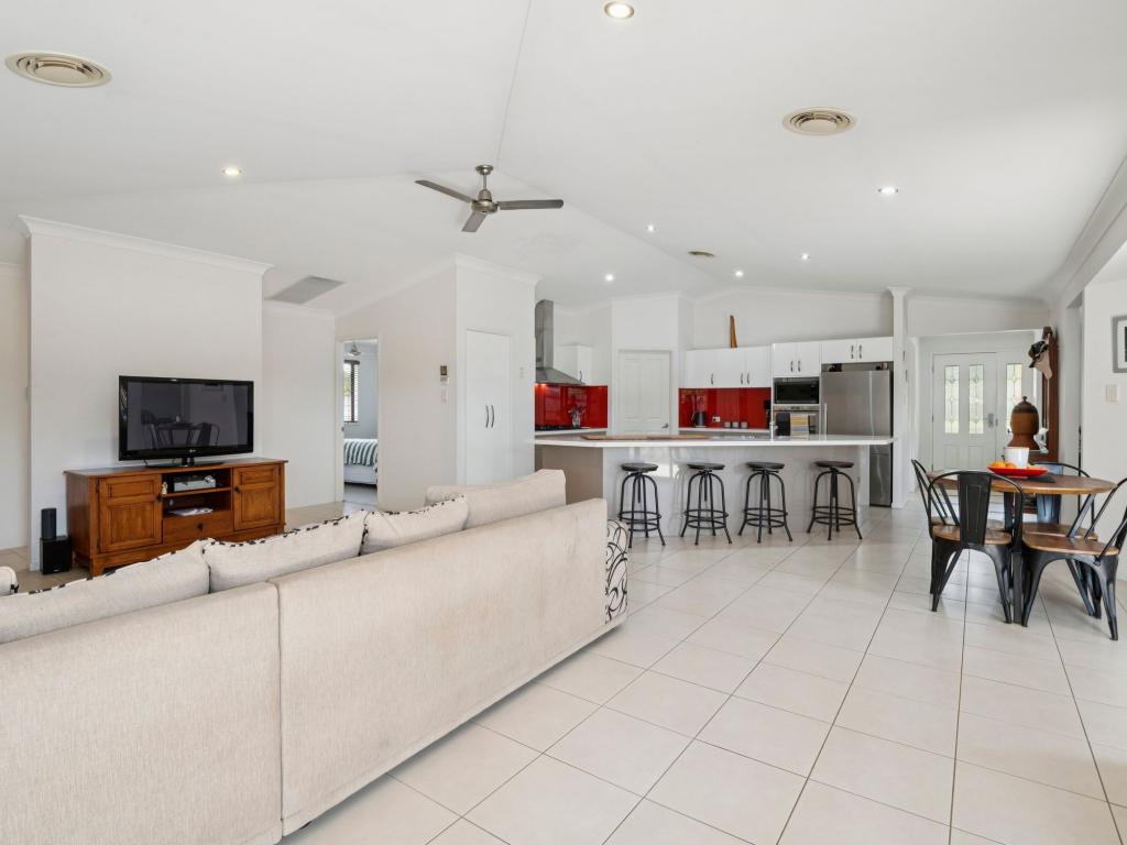 1 Lophostemon Dr, North Boambee Valley, NSW 2450