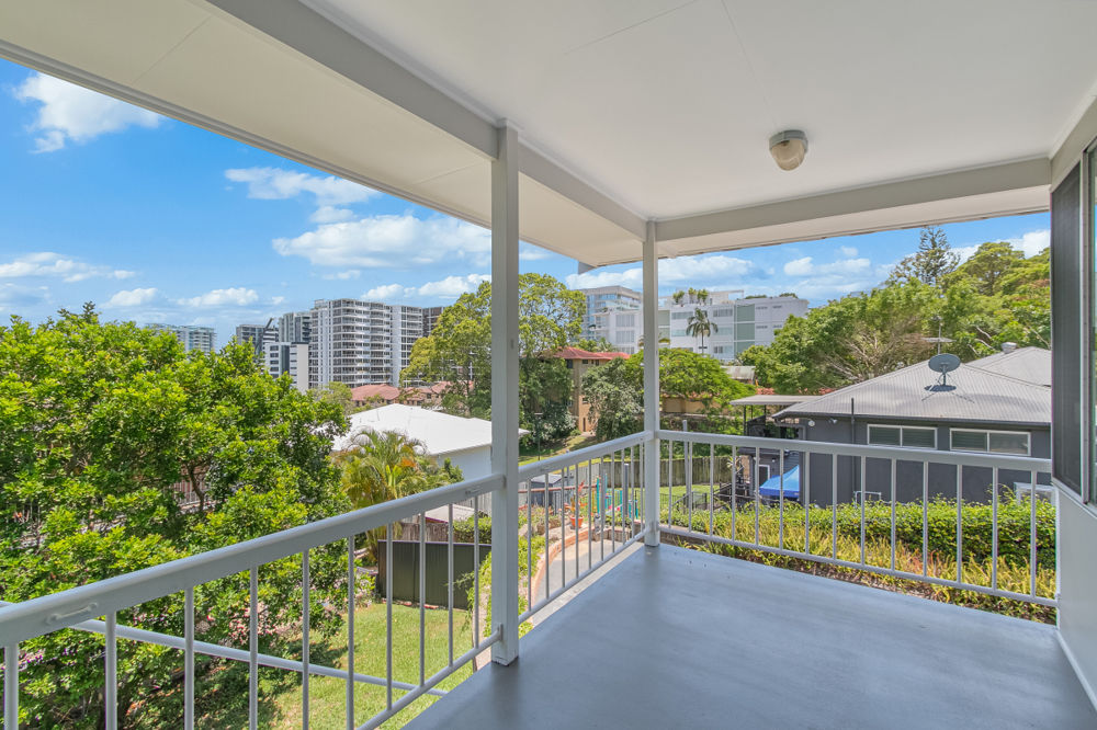 25 Rutledge St, Coolangatta, QLD 4225
